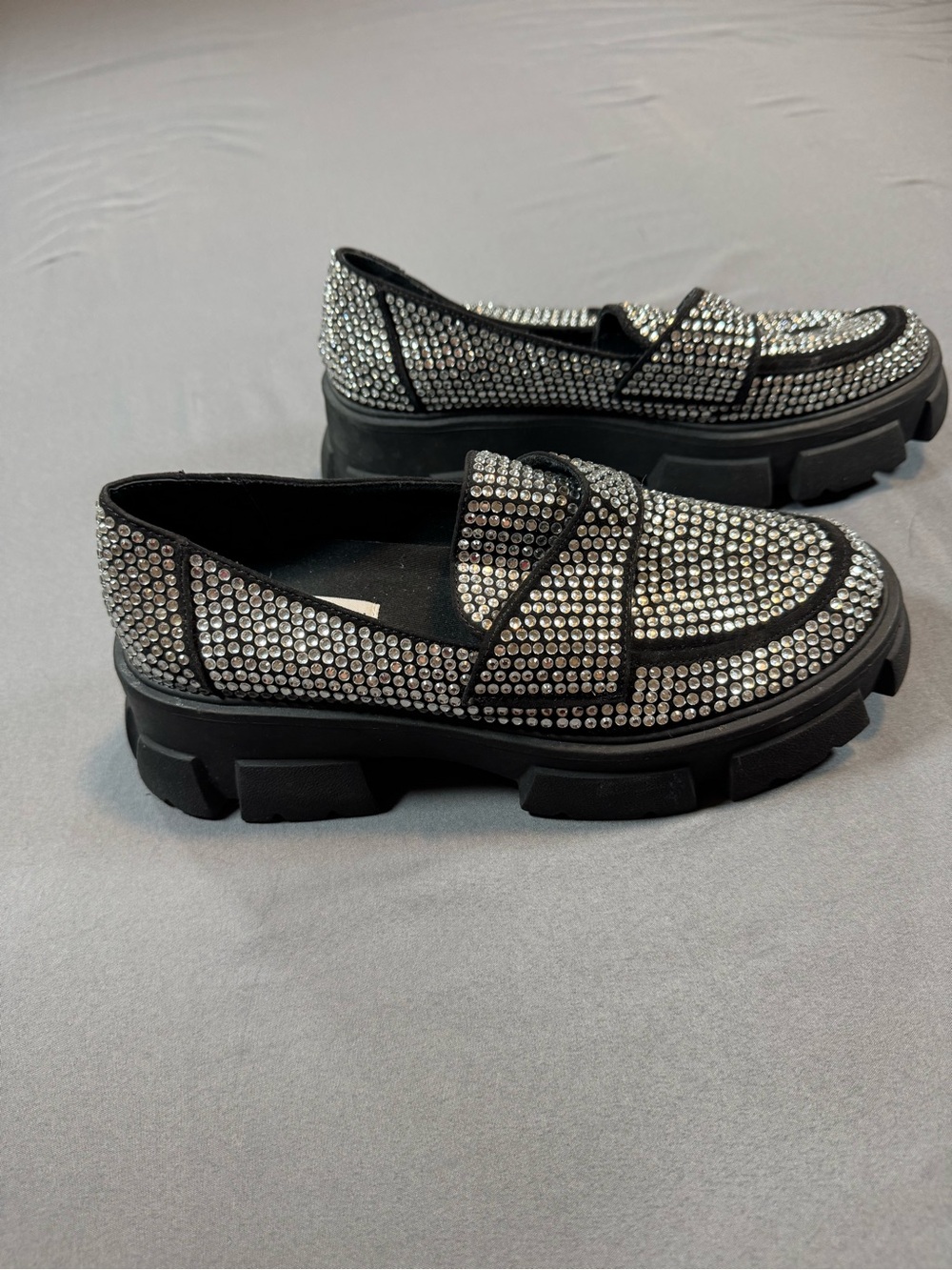 Steve Madden Trifecta Crystal Rhinestone Lug Sole Loafers Size 8.5 - Picture 2 of 6